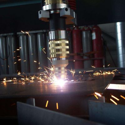 Ahlgrimm - Ideen in Metall | Bohrautomat, Bearbeitungslänge 6,2m Bearbeitungsbreite 0,5m, Höhe 0,4m